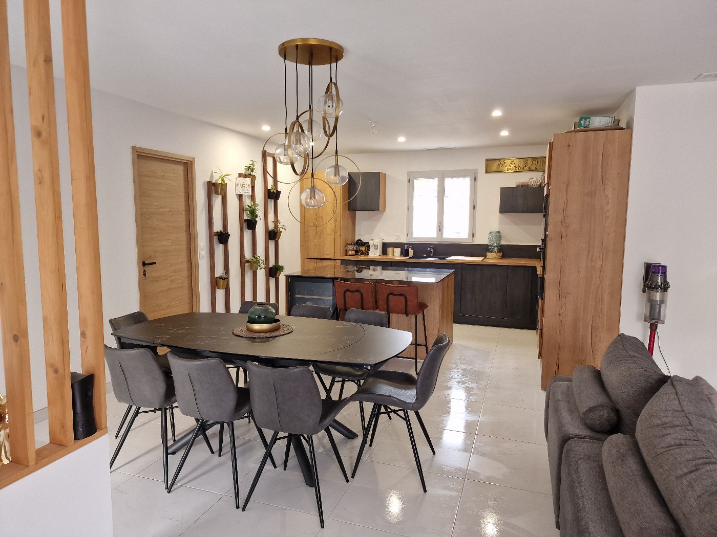 Salon - Cuisine Villla de l'Etang