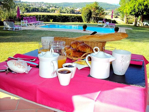 Petit déjeuner Petit déjeuner