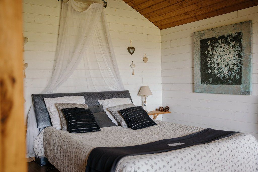 Cabane ''Cl� du coeur''-Bourousais 35