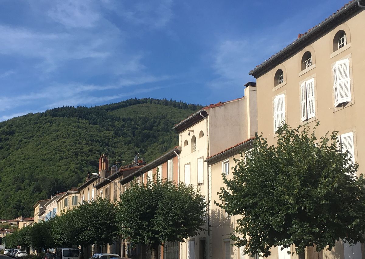 Vue sur la Montagne Noire Vue sur la Montagne Noire