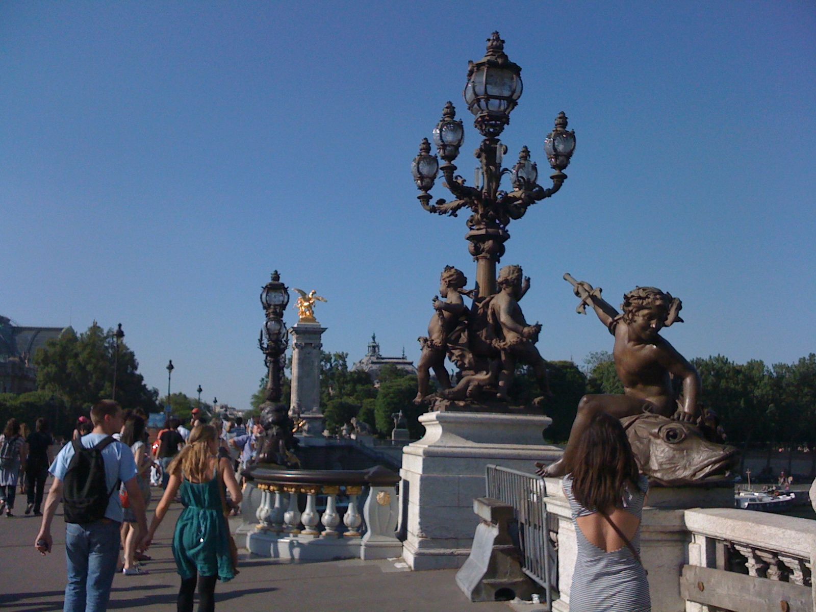 PONT ALEXANDRE III 20 minutes pied hébergement PONT ALEXANDRE III 20 minutes pied hébergement