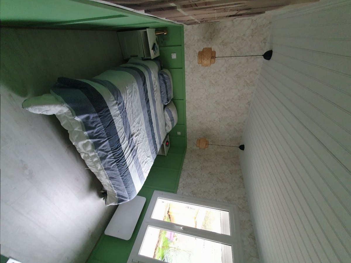Chambre avec lit 160 neuf 