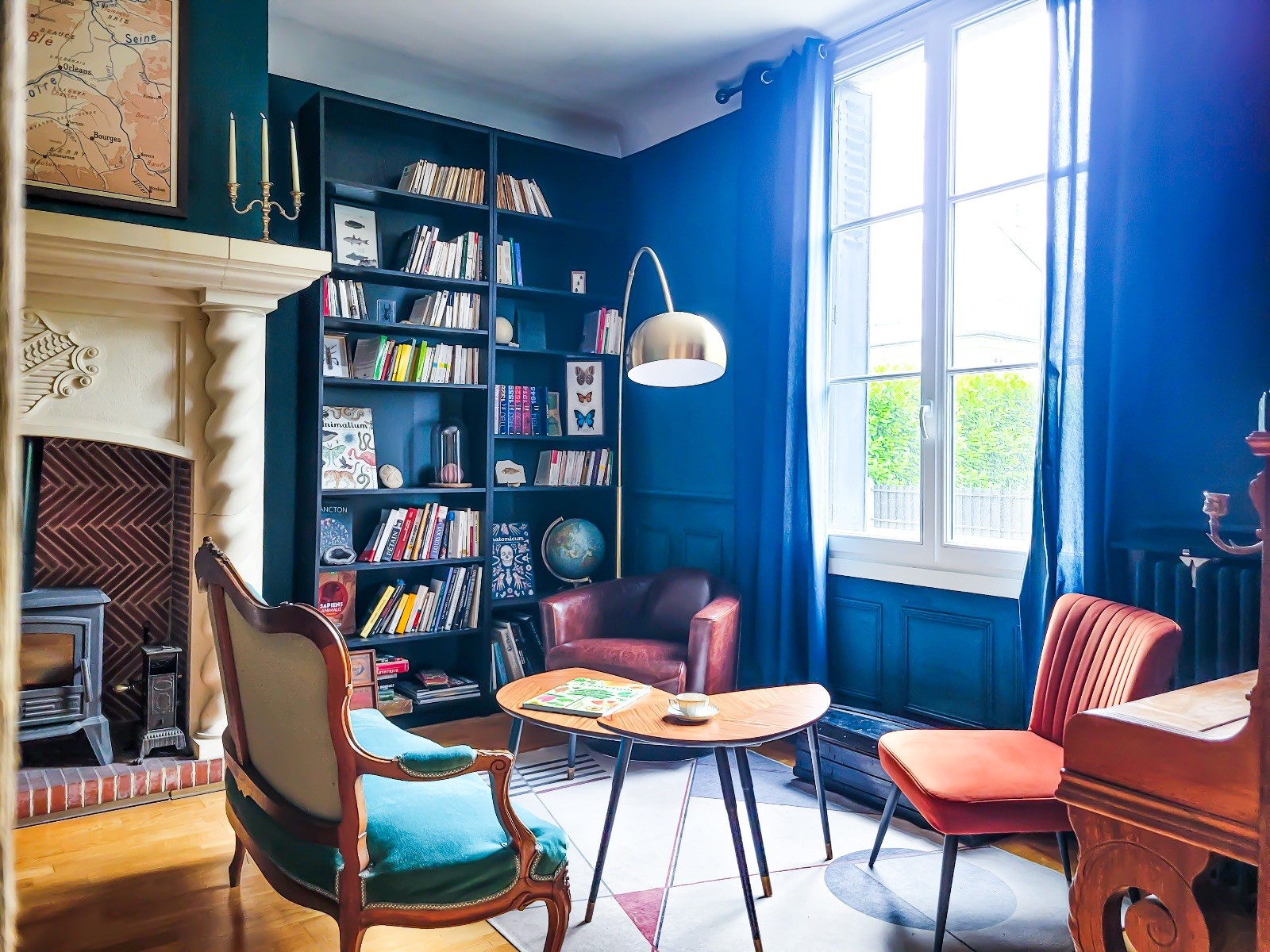 Salon des clients - cabinet de curiosits