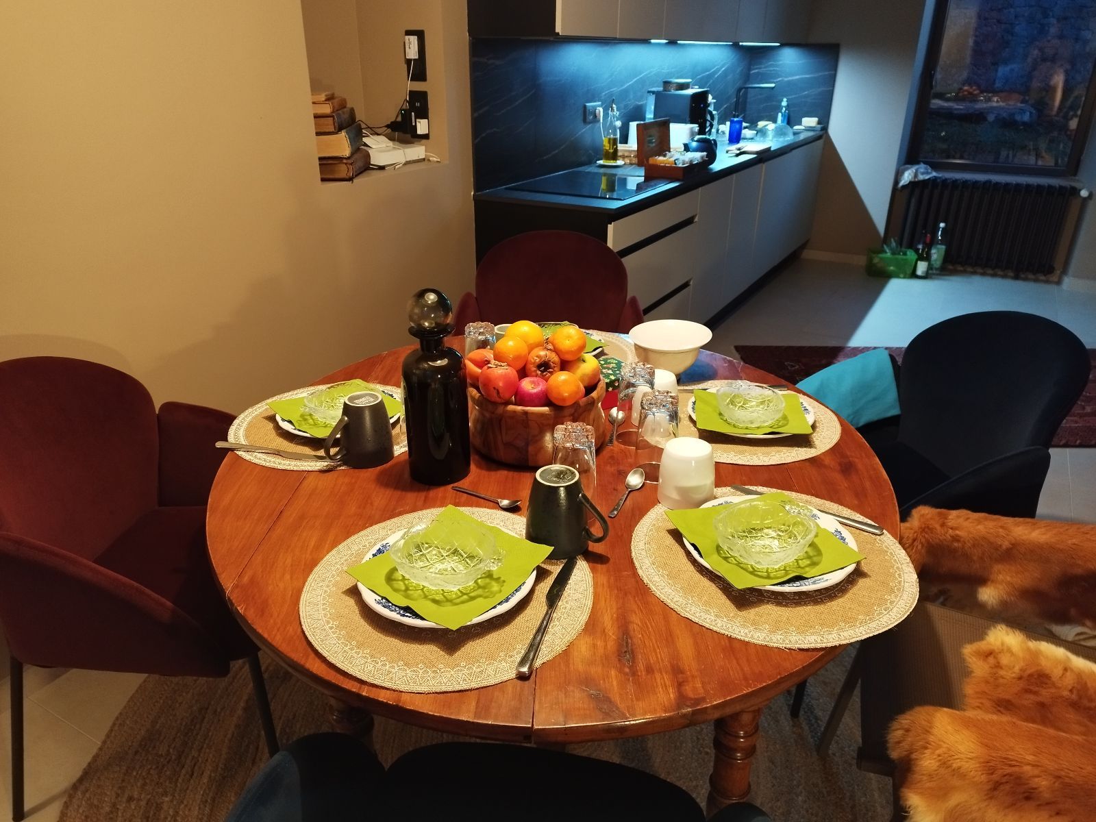 e petit-dej est inclus ! (table extensible) e petit-dej est inclus ! (table extensible)