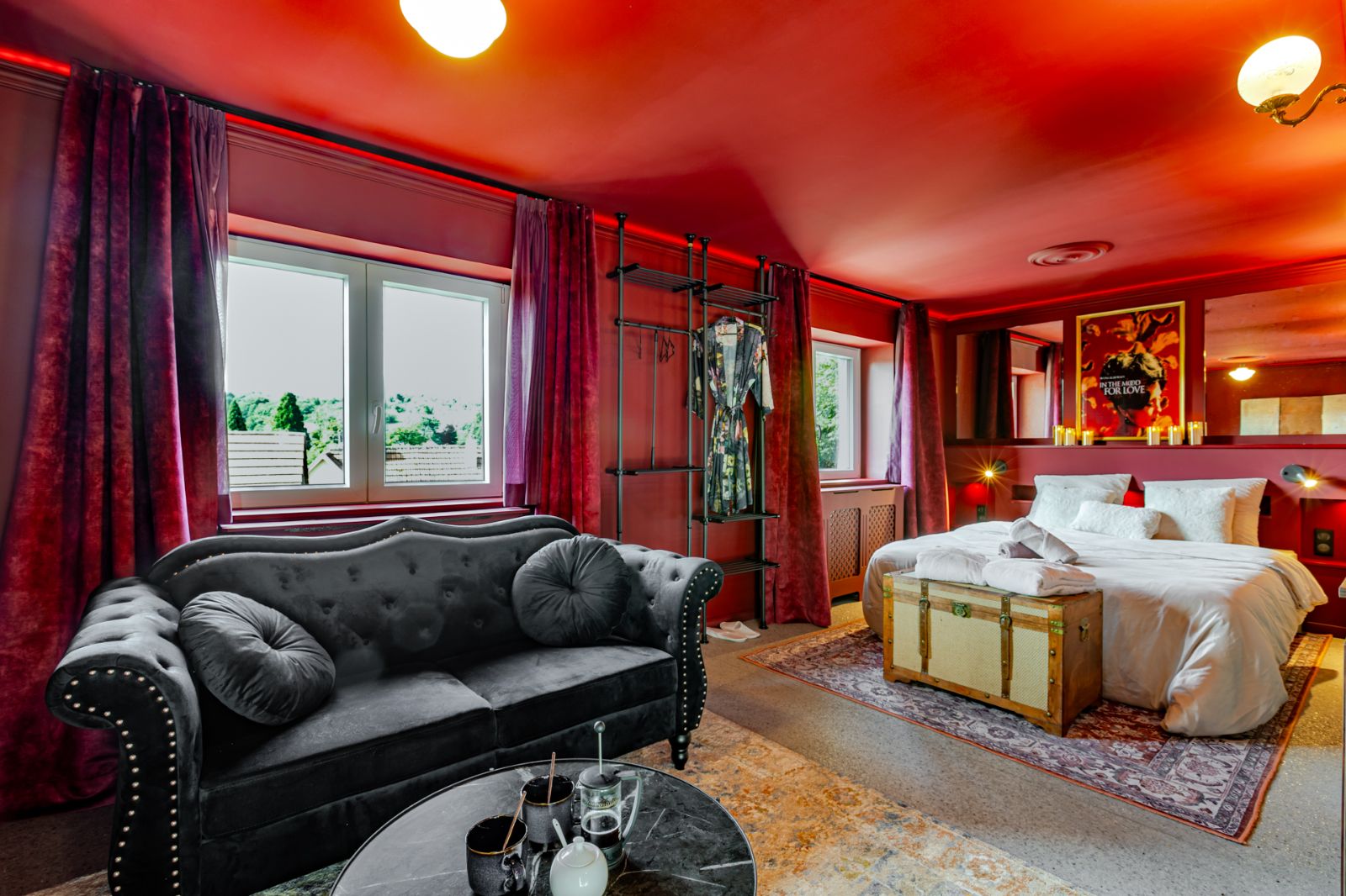 Largement inspirée du film In the Mood for love, la Courtisane a pour vocation de vous séduire Largement inspirée du film In the Mood for love, la Courtisane a pour vocation de vous séduire