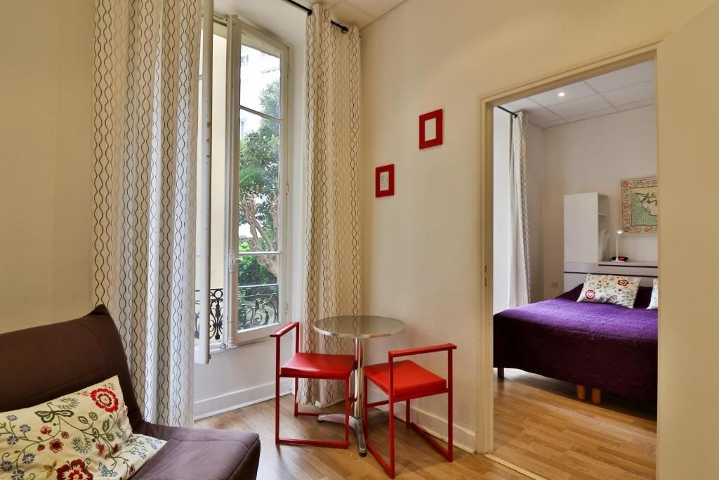 Suite Jean Cocteau Suite Jean Cocteau