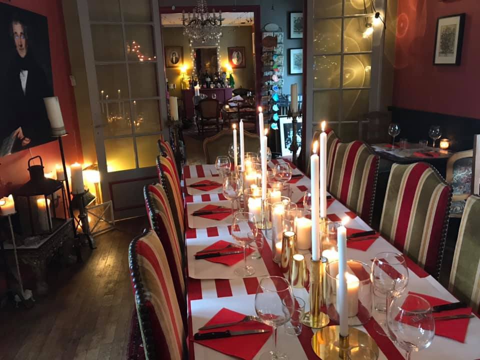 La salle à manger si vous êtes plusieurs :) La salle à manger si vous êtes plusieurs :)