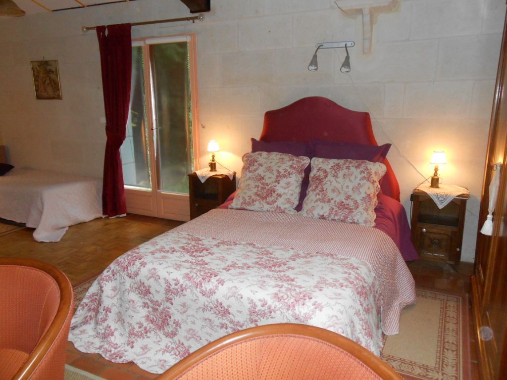 Chambre de la Piscine pour 3 personnes dont un lit 140 et un lit simple