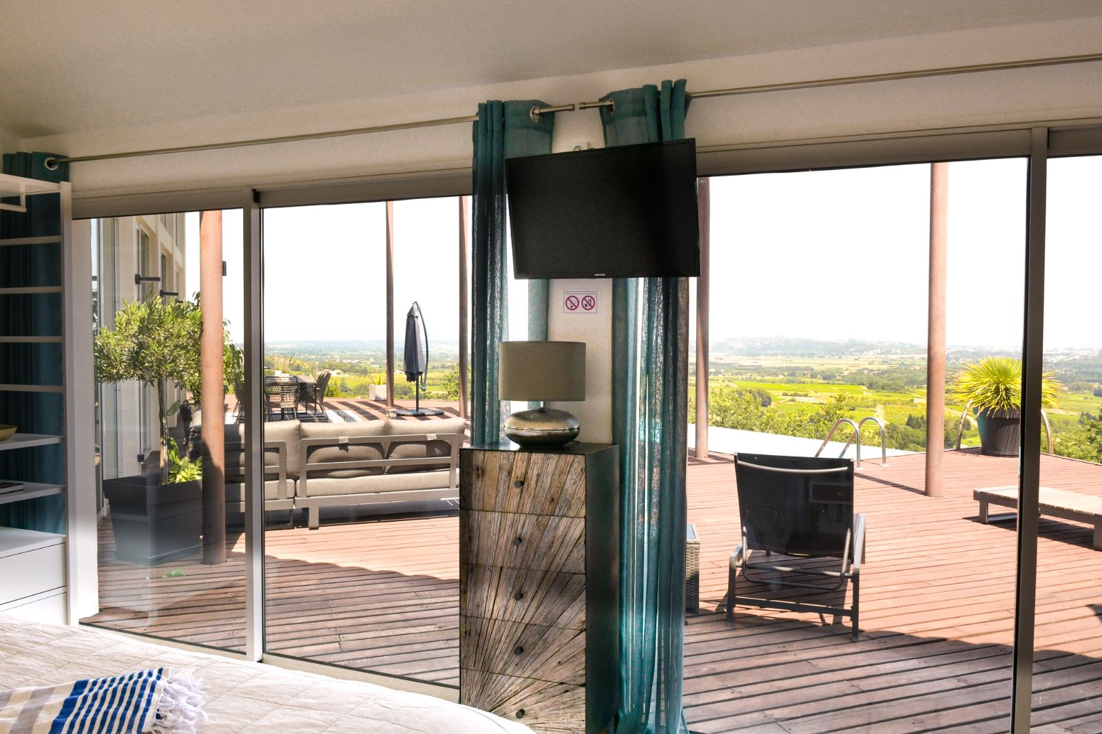 Suite Sa�gon -Acc�s terrasse panoramique et piscine