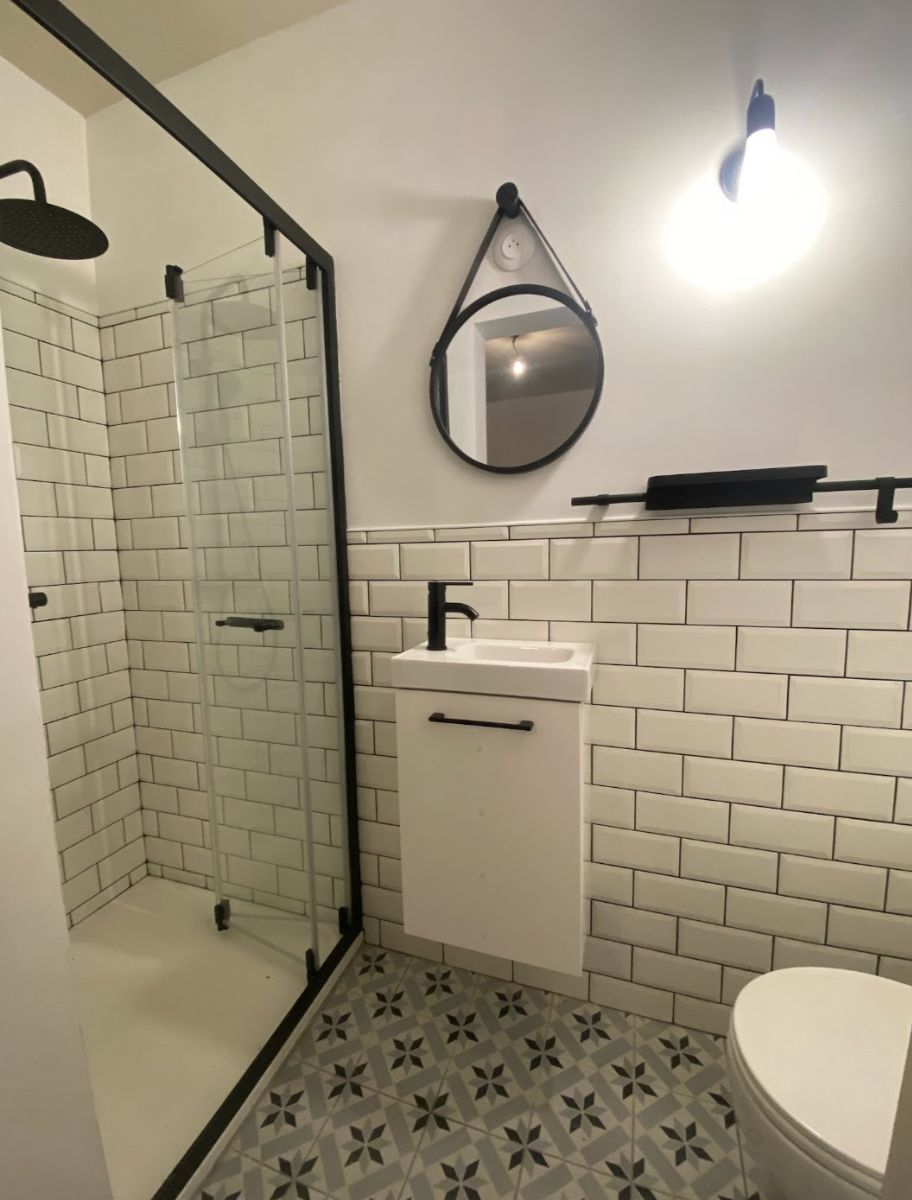 salle d'eau chambre 1