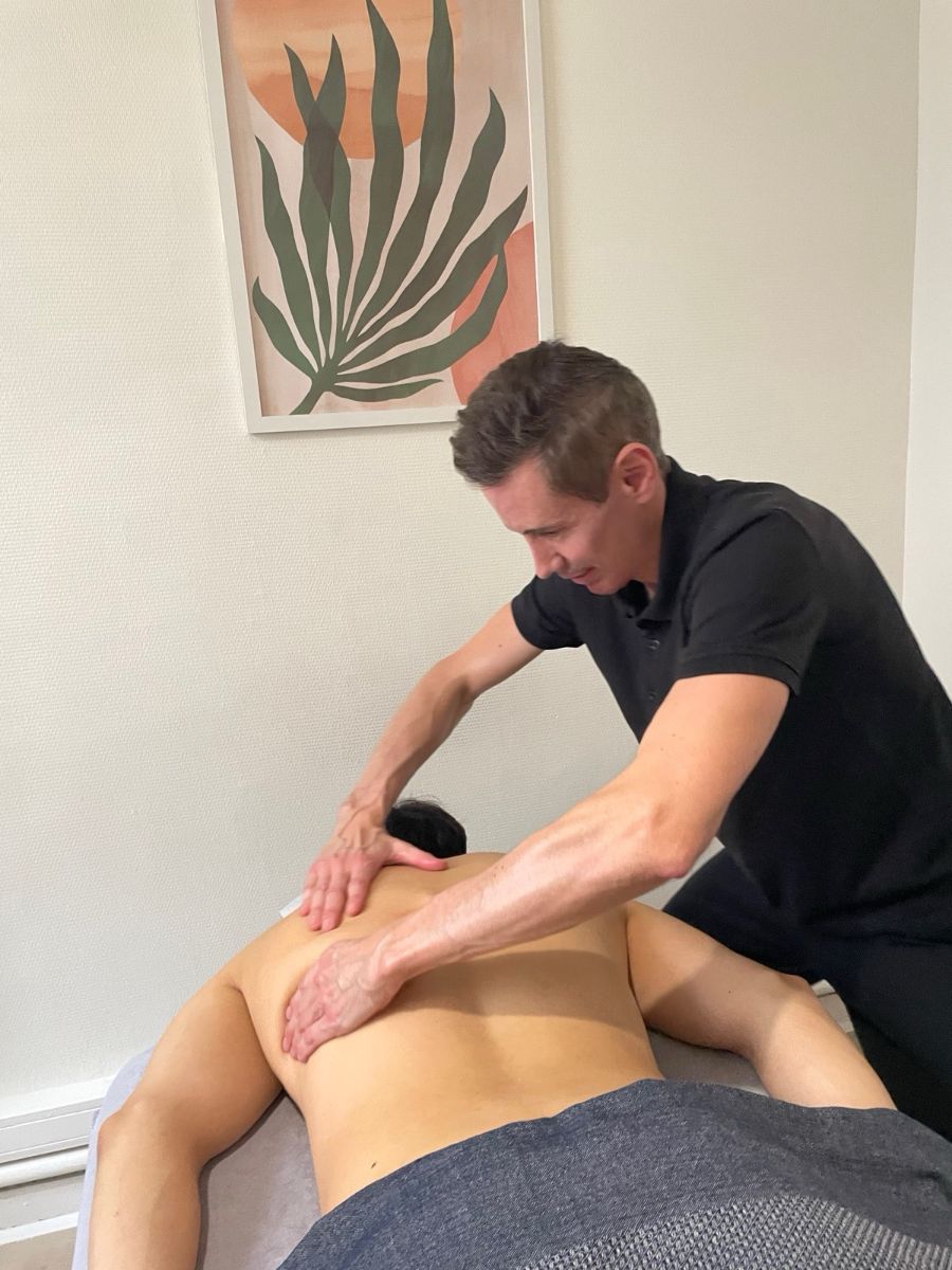 Massage Suédois Deep Tissue Massage Suédois Deep Tissue