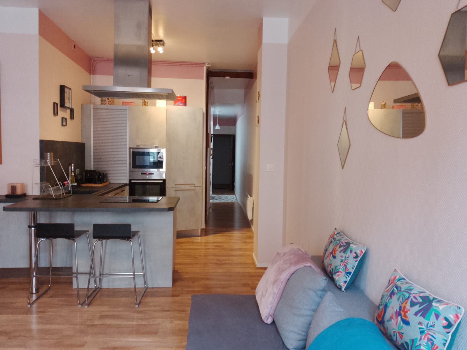 Salon, vers entrée Salon, vers entrée