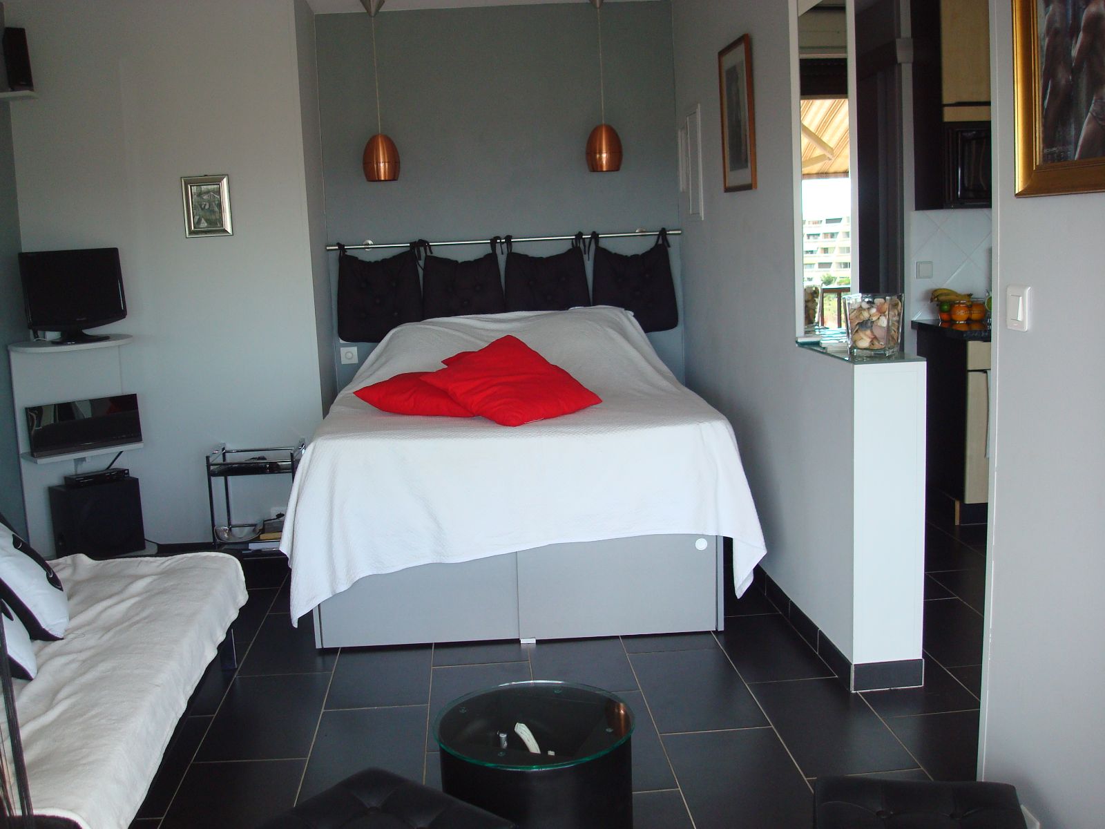 LES MARQUIS Côté nuit LES MARQUIS Côté nuit