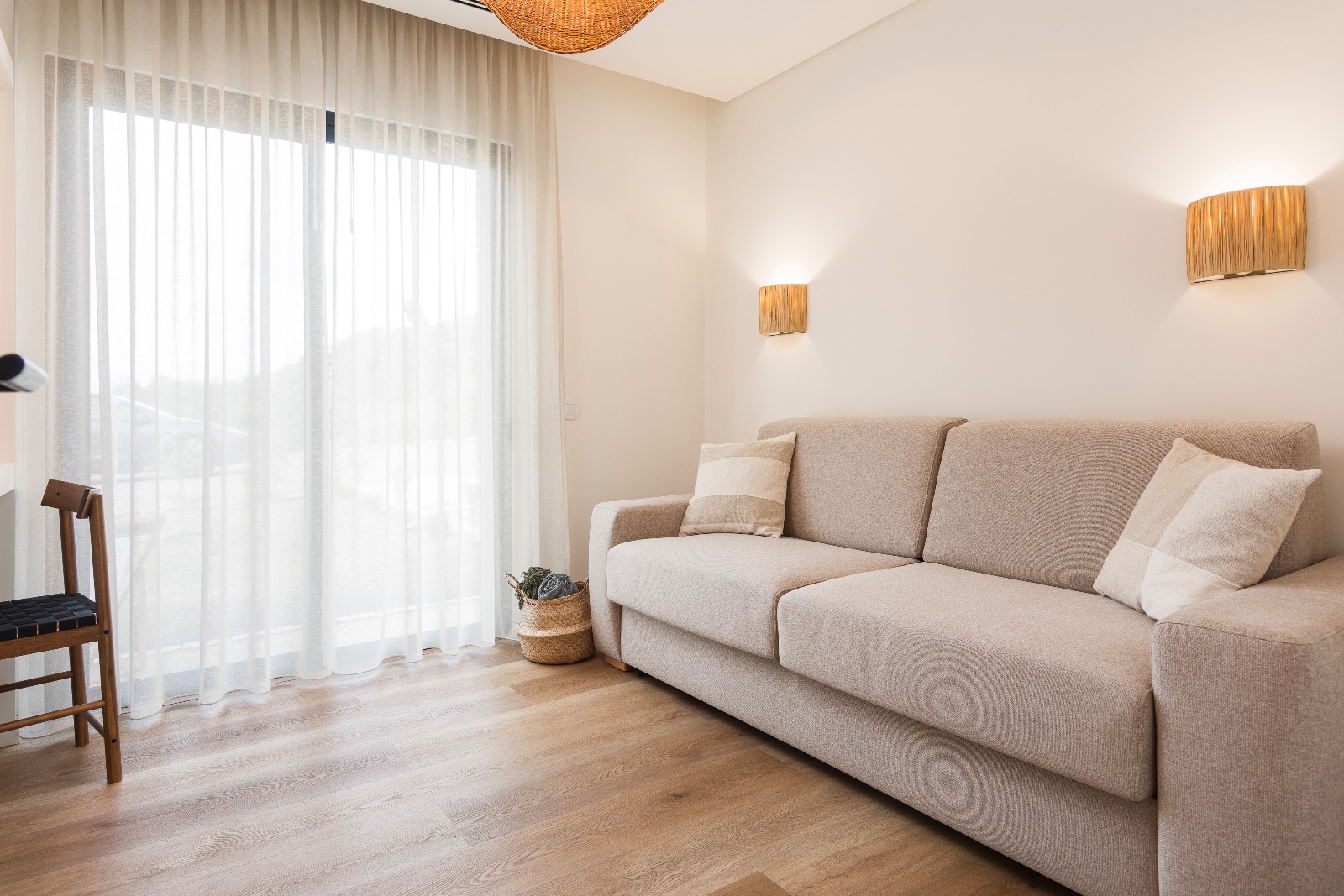 Living-Room Living-Room