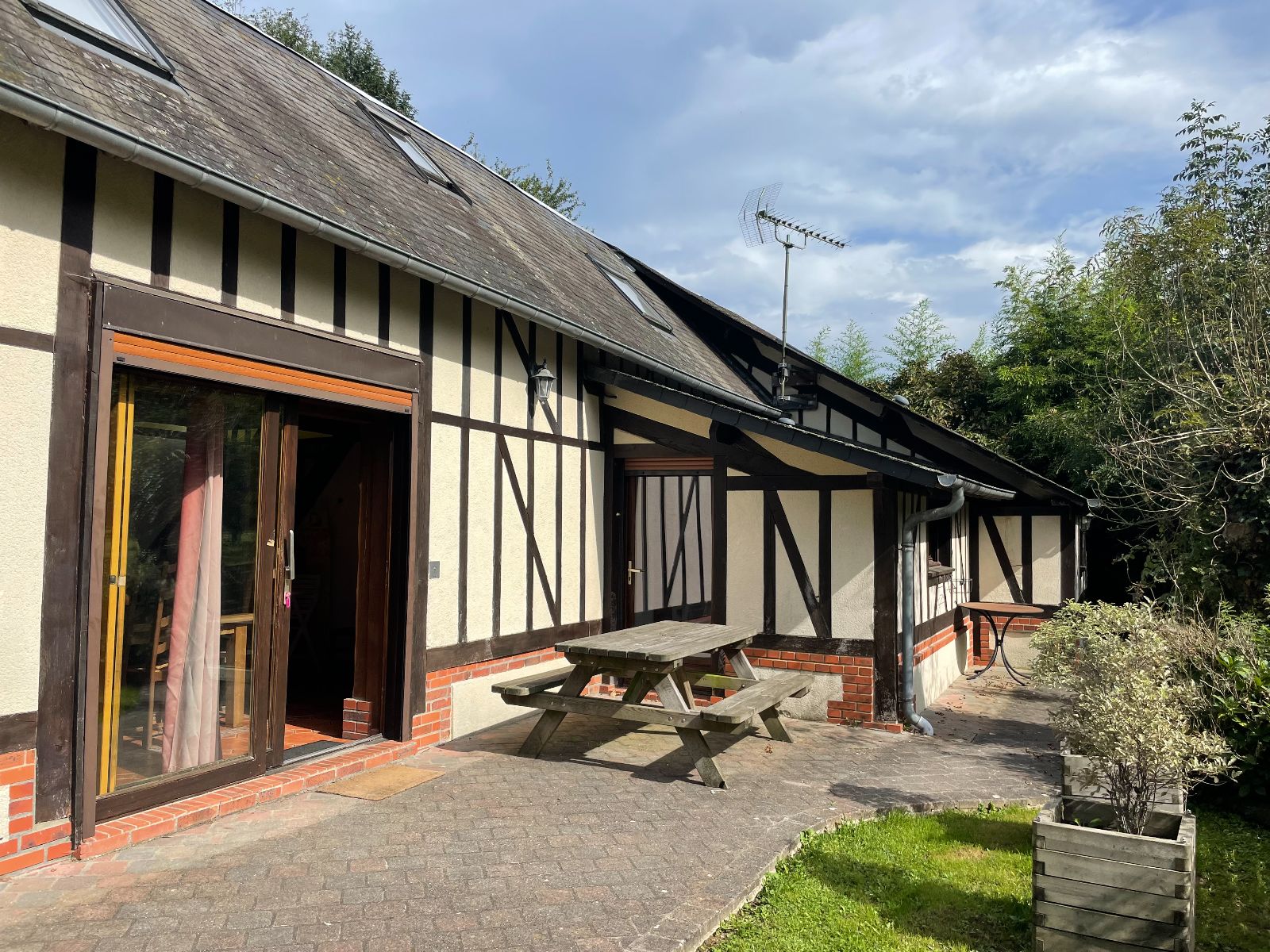 Extrieur et deuxime terrasse