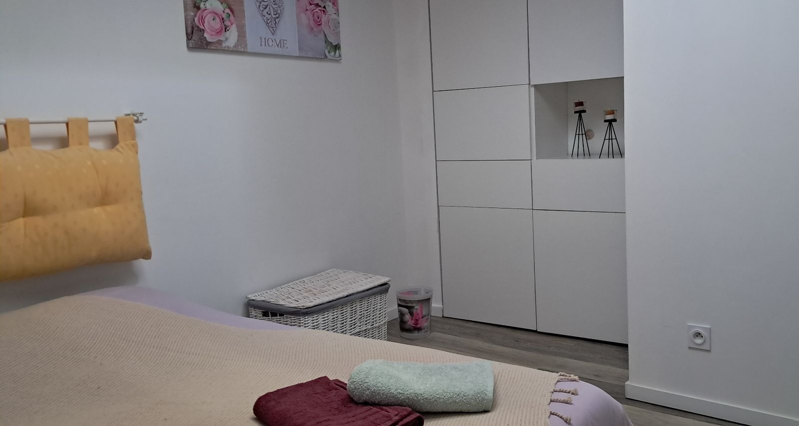La chambre chez les garçons 3 La chambre chez les garçons 3