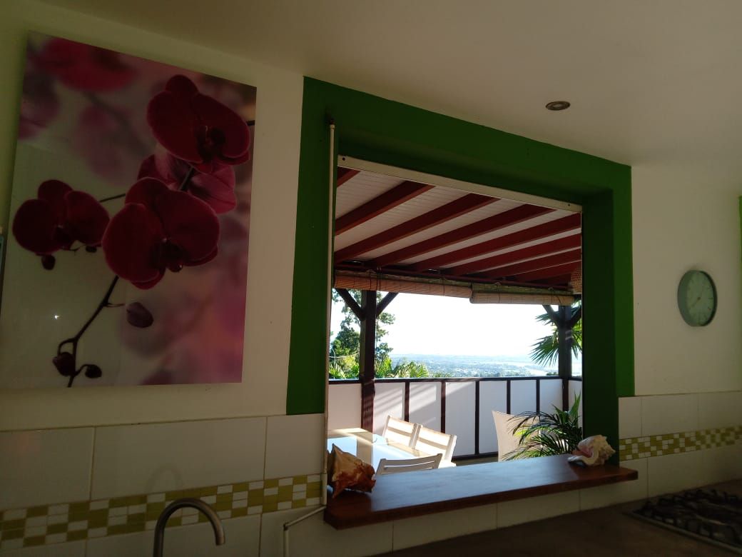 La cuisine de la VILLA 16 M2 VU MER La cuisine de la VILLA 16 M2 VU MER