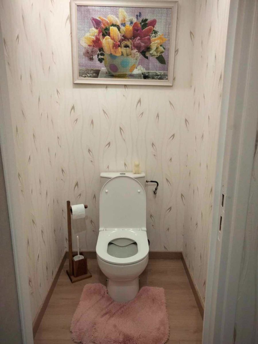 Toilette à partager si les deux chambres loué au même moment Toilette à partager si les deux chambres loué au même moment