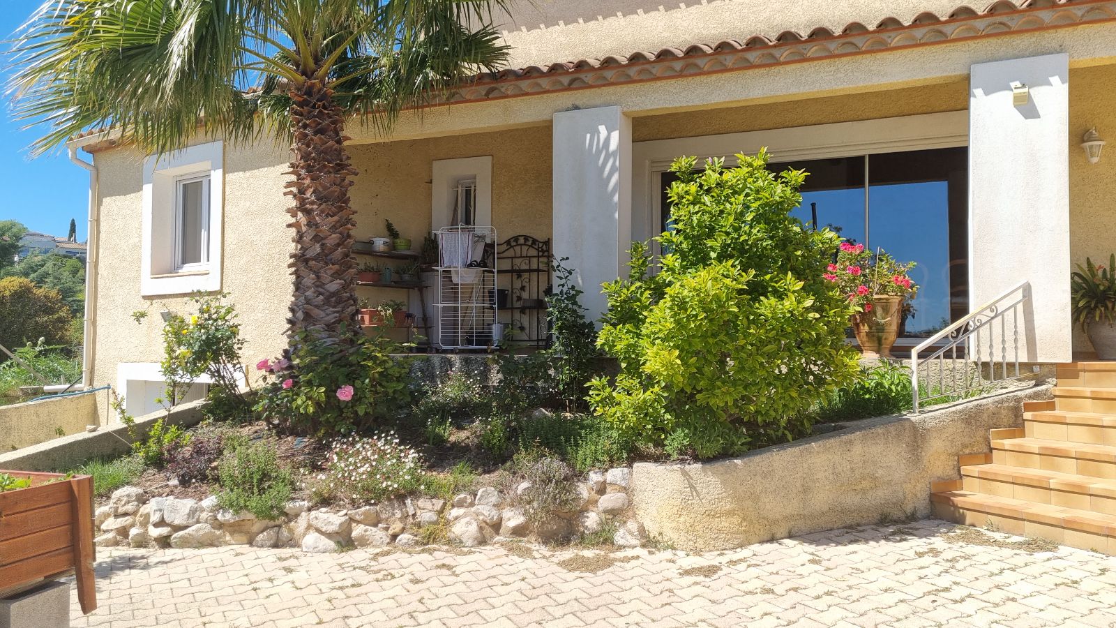 Entrée principale de la maison Entrée principale de la maison