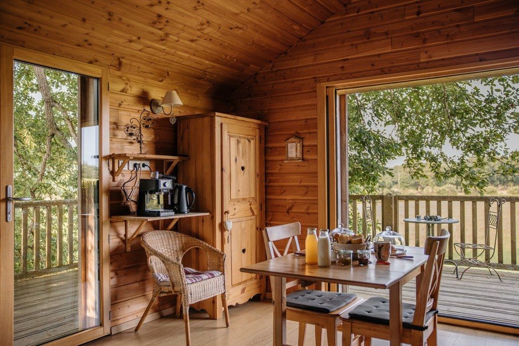 Vue terrasse cabanes perch�es-Bourousais 35
