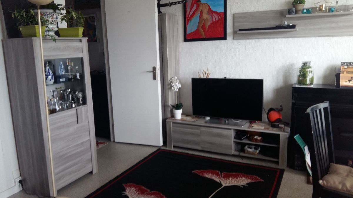 Espace séjour et salle à manger partagé Espace séjour et salle à manger partagé