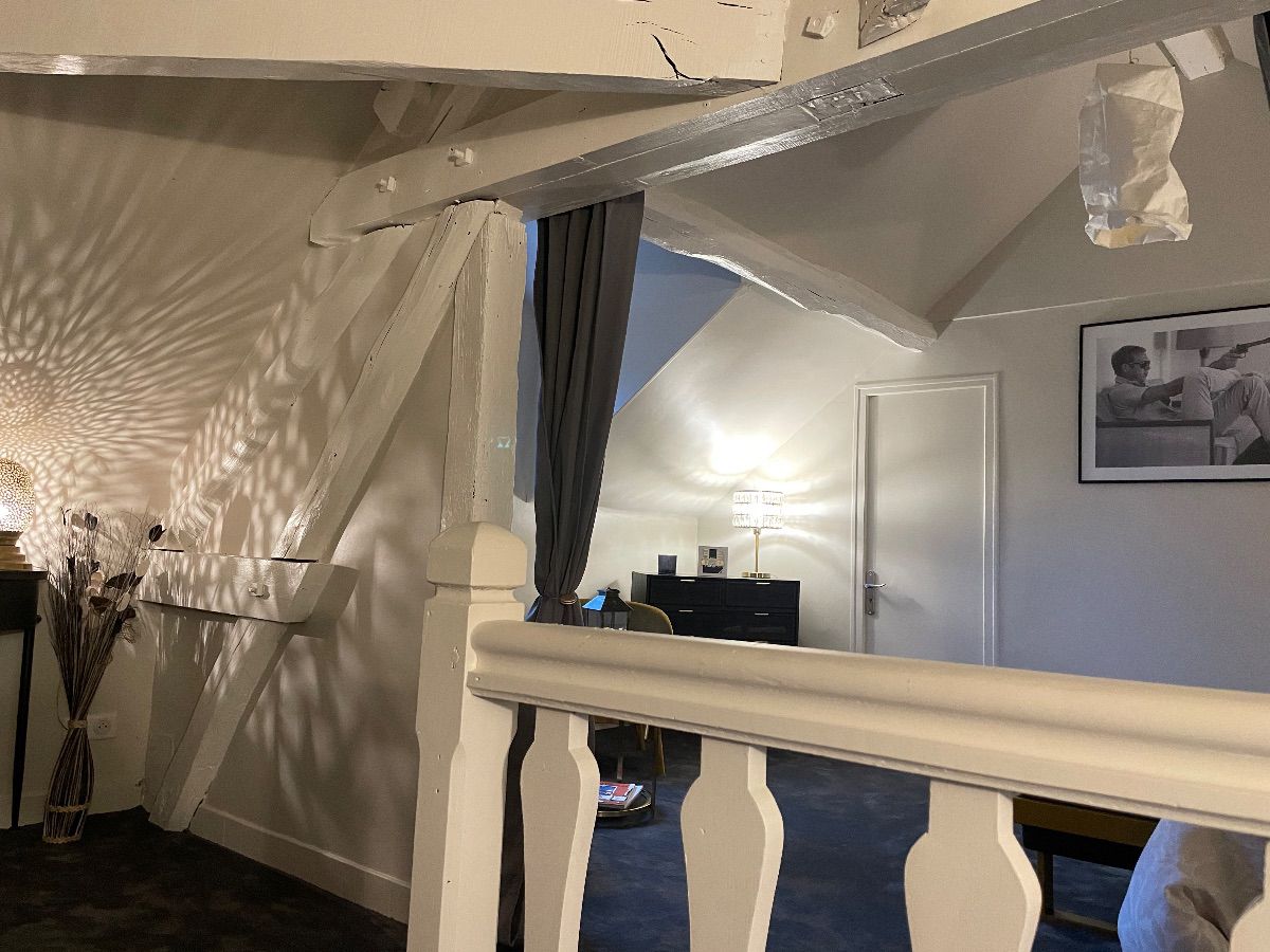 Arrivée dans la chambre Arrivée dans la chambre