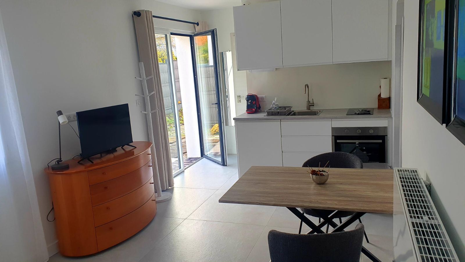 Cuisine quipe et espace repas