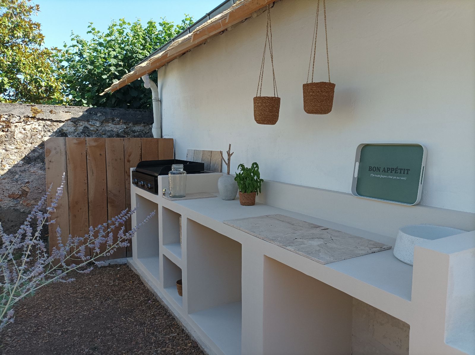 Cuisine d'été a disposition avec plancha Cuisine d'été a disposition avec plancha