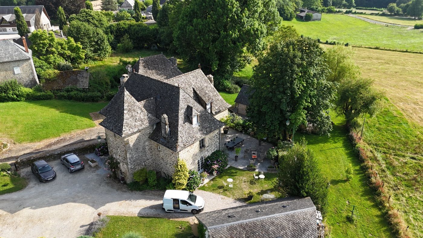 Le Manoir vue du ciel Le Manoir vue du ciel