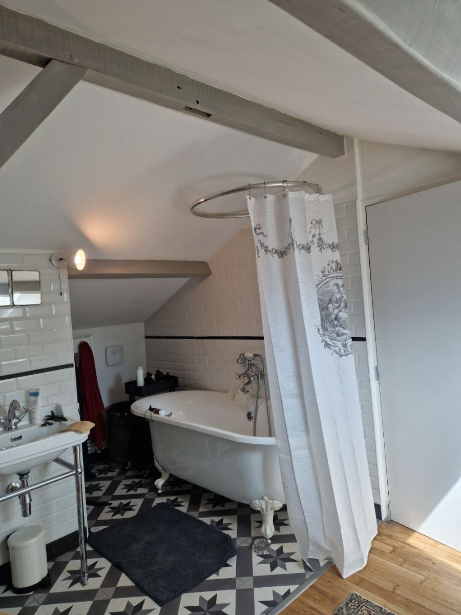 salle d'eau chambre 2