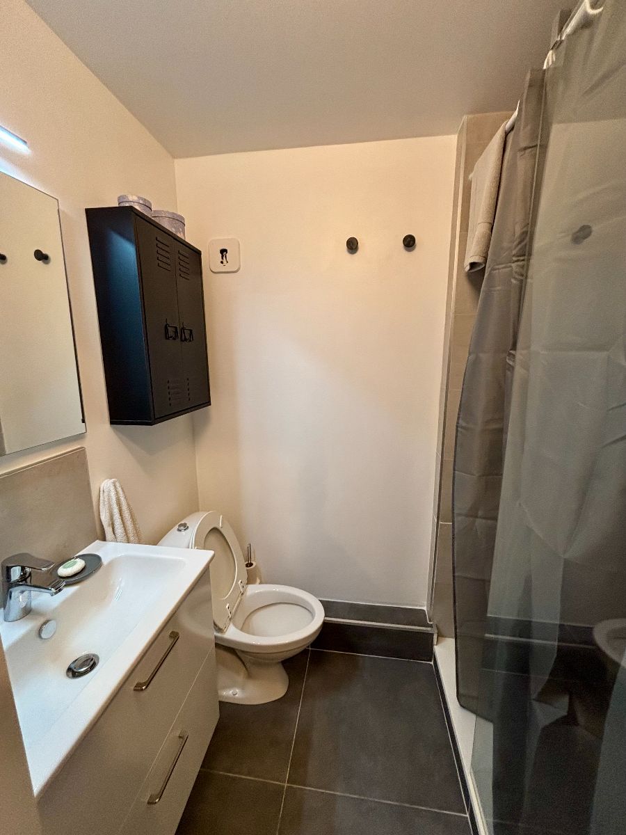 SDB bureau dressing SDB bureau dressing