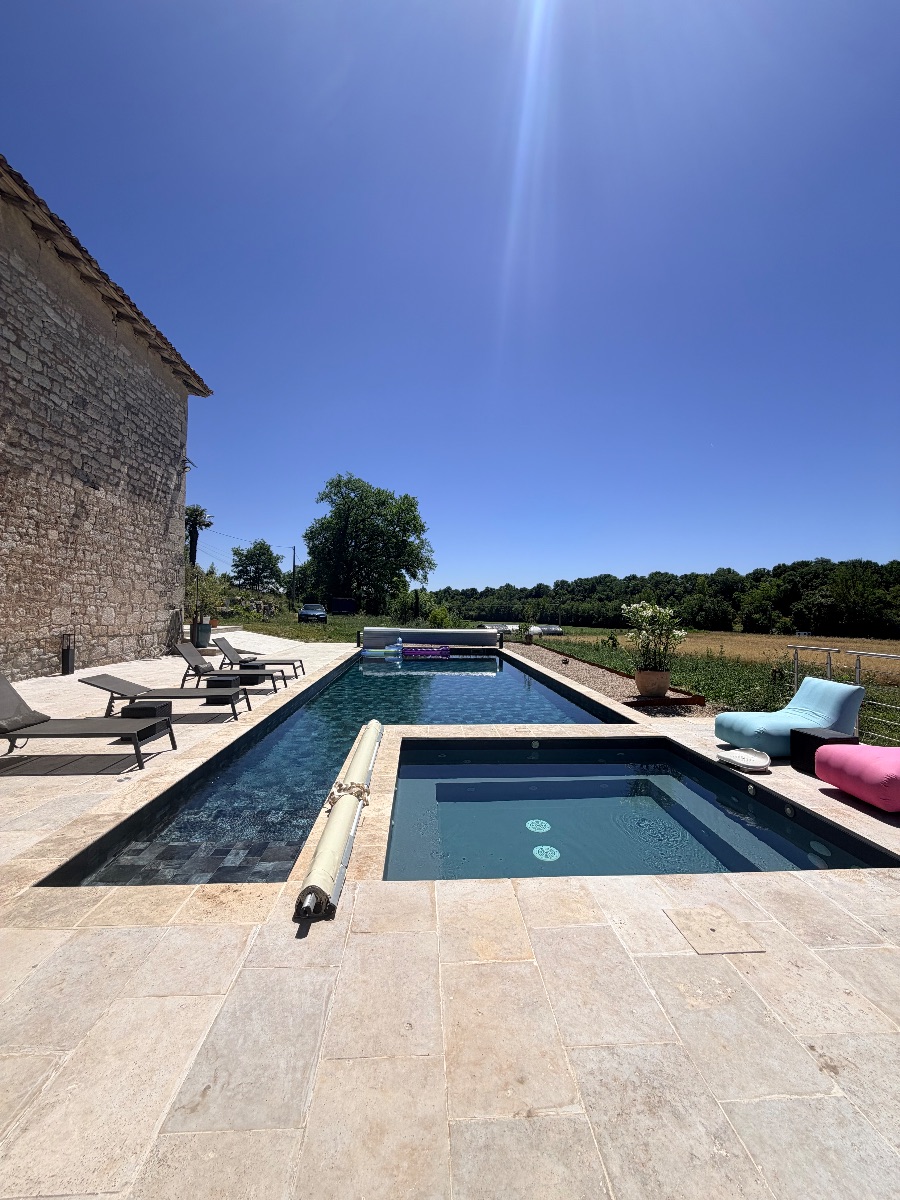 Piscine et Jacuzzi Piscine et Jacuzzi