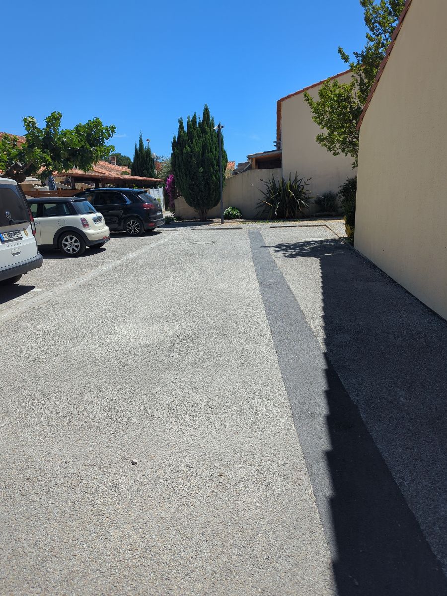 Parking priv� 