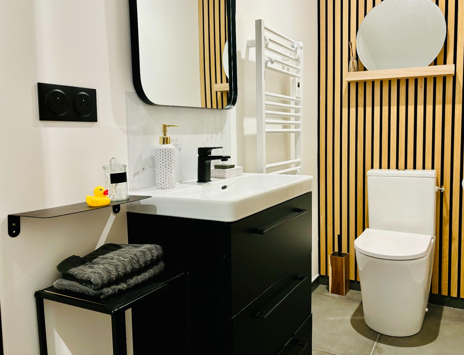 💛 Salle de Bain Mini Studio Jaune 💛 Salle de Bain Mini Studio Jaune