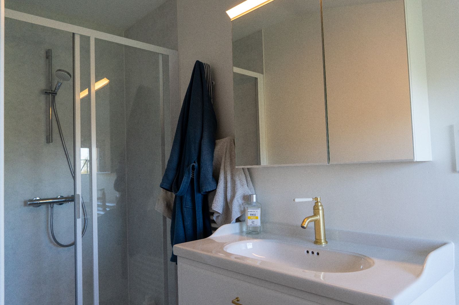 salle d'eau sous les toits salle d'eau sous les toits