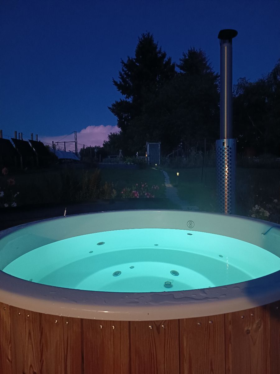 bain nordic chauffé au bois avec bulles et jets bain nordic chauffé au bois avec bulles et jets