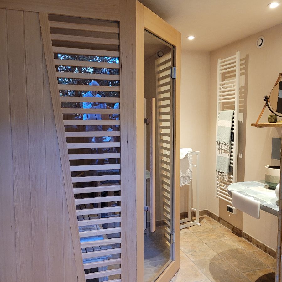 Le sauna toute l année sur réservation 48h Le sauna toute l année sur réservation 48h