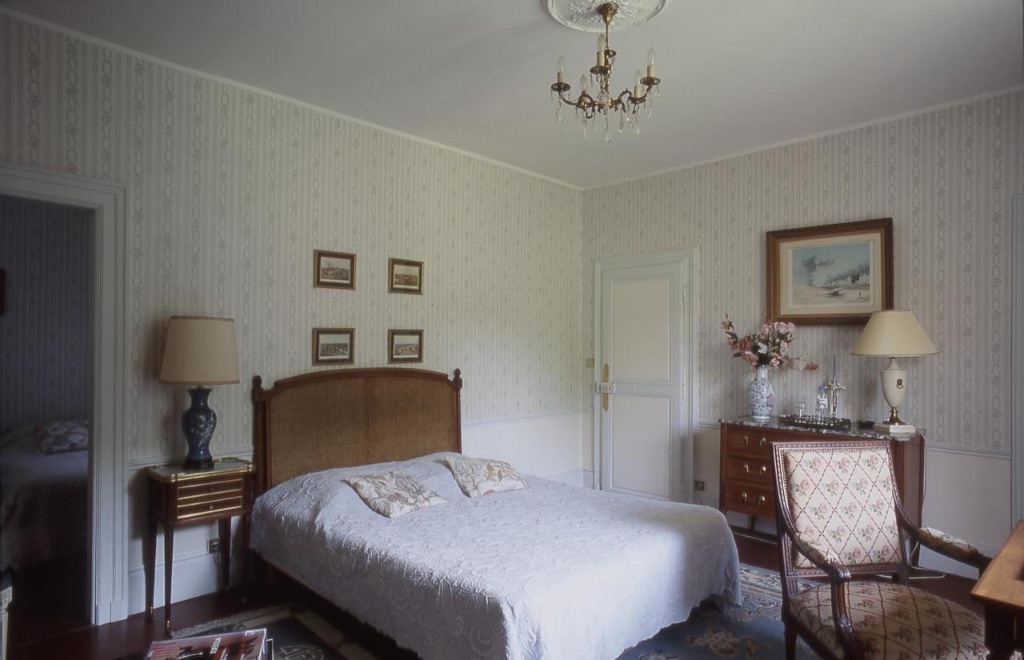 Chambre Louis XVI - Lit double + lit simple 3 pers. max - vue sur jardins