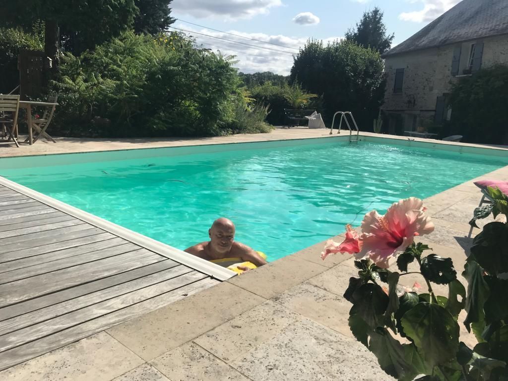 Le Clos Saint Jean, chambres d'htes gay avec piscine en Normandie