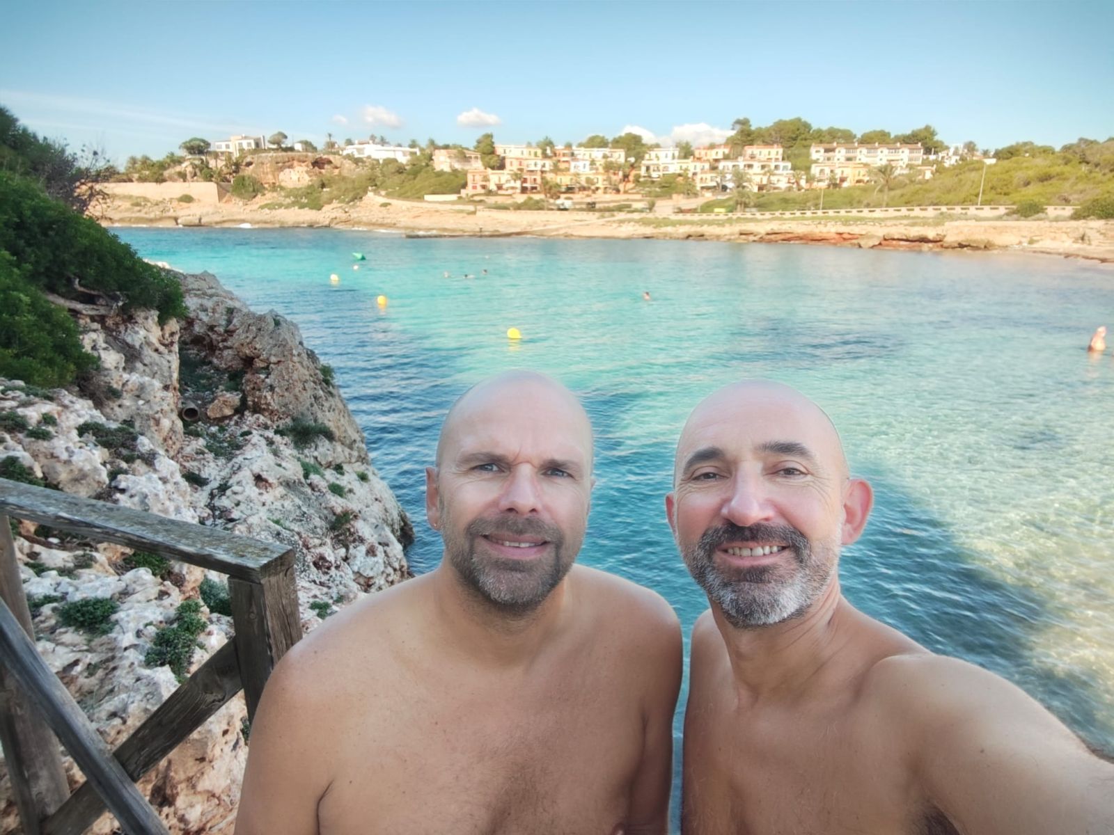 Maison d'hôtes Bellevue - Gay Bnb avec table d'hôtes et spa - Naturistes bienvenus Maison d'hôtes Bellevue - Gay Bnb avec table d'hôtes et spa - Naturistes bienvenus