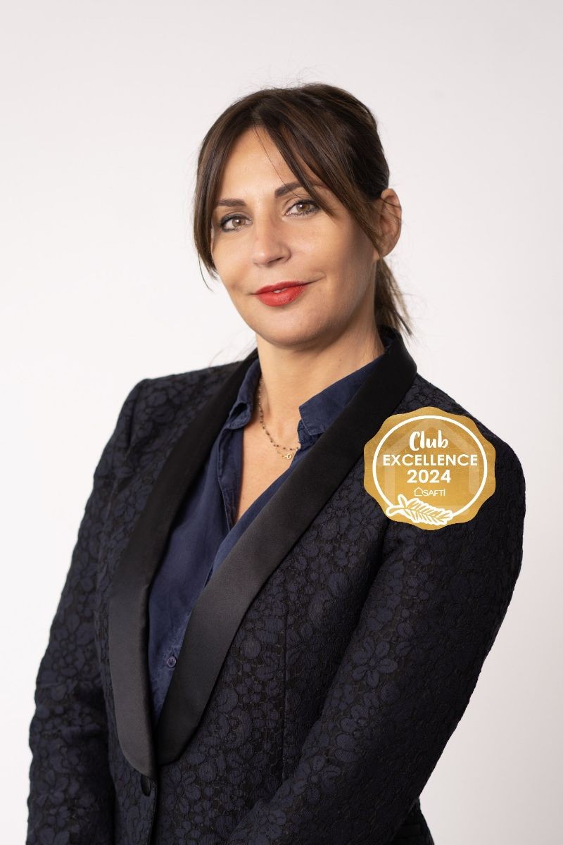 Caroline Renoux, votre conseillère en immobilier dans le Luberon Caroline Renoux, votre conseillère en immobilier dans le Luberon