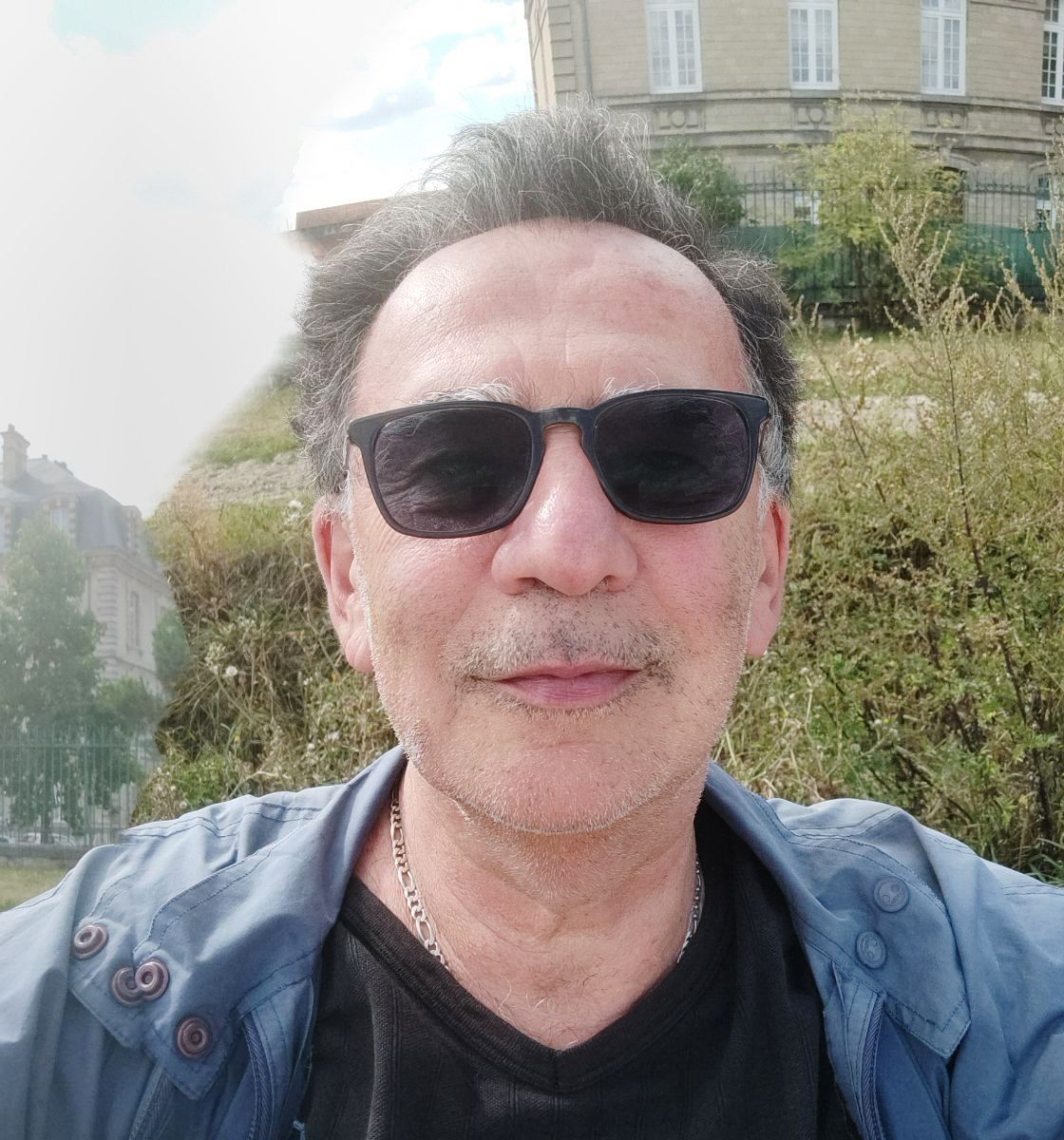 Sunny and quiet apartment in the heart of the Marais