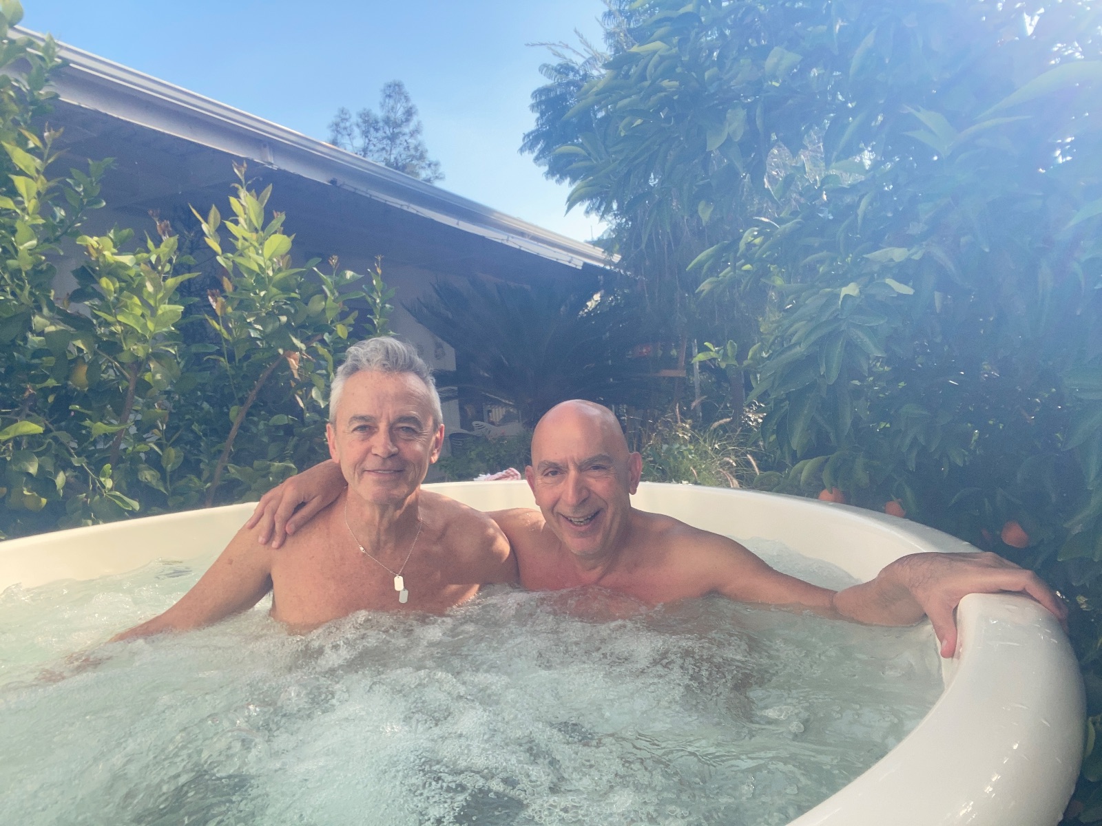 Yoga Nu et initiation aux massages tantriques entre hommes à Chypre du 24 au 30 mai 2026 Yoga Nu et initiation aux massages tantriques entre hommes à Chypre du 24 au 30 mai 2026