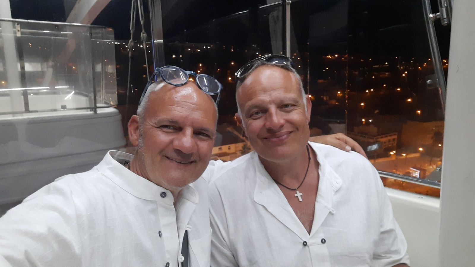 Guesthouse in Champagne at Laurent & Greg's � Pool � Naturists welcome